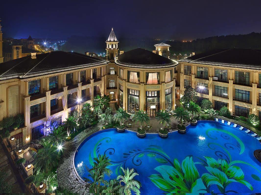 Howard Johnson Agile Plaza Chengdu Exterior photo